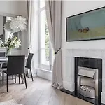 2-4 Bedroom 2 Roof Terraces Prime Notting Hill