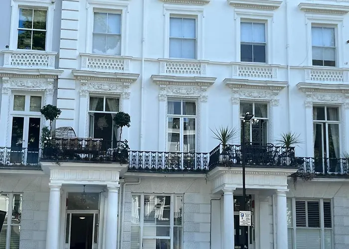 2-4 Bedroom 2 Roof Terraces Prime Notting Hill